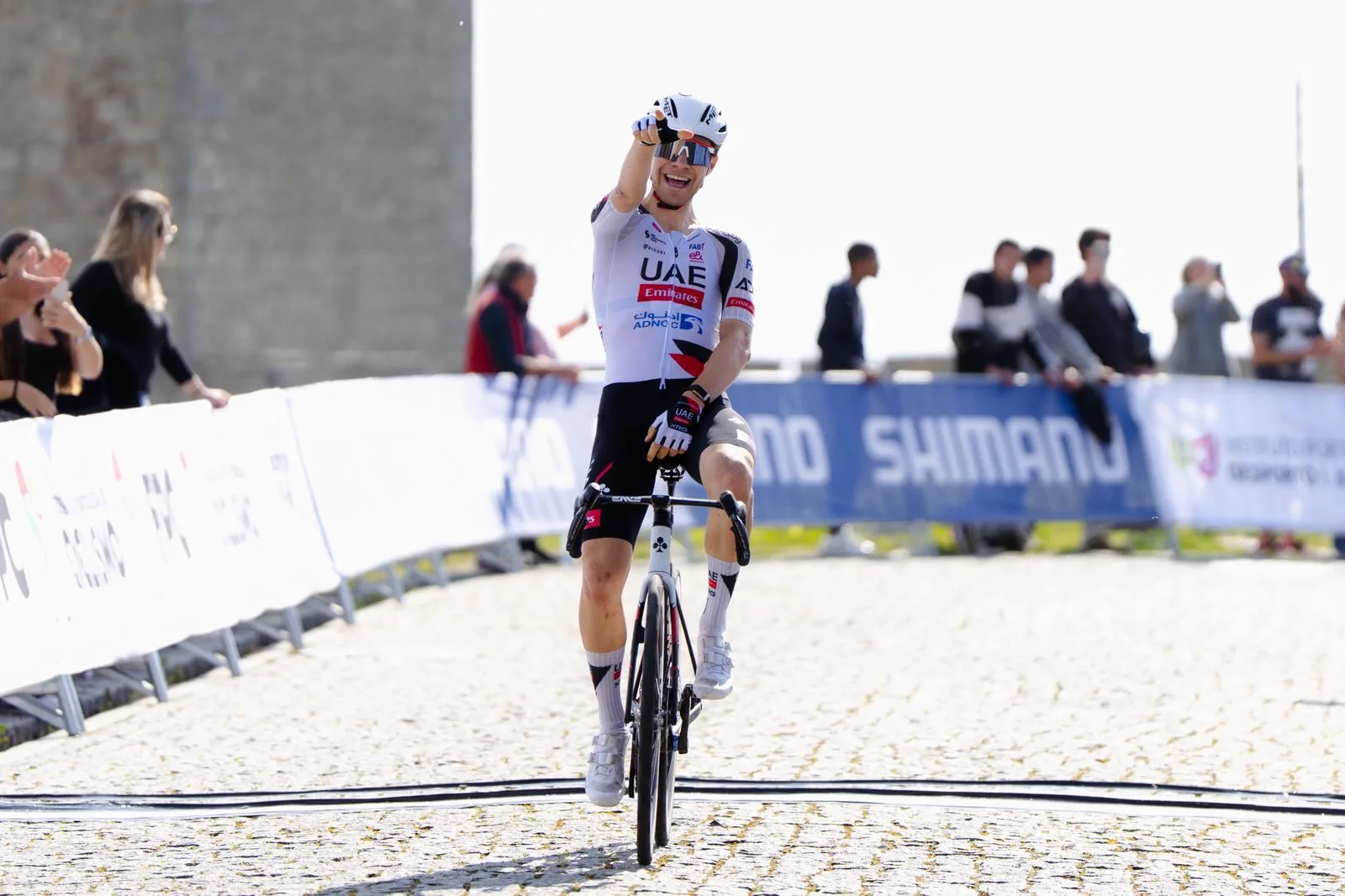 Enea Sambinello shines at the Troféu Internacional da Arrábida